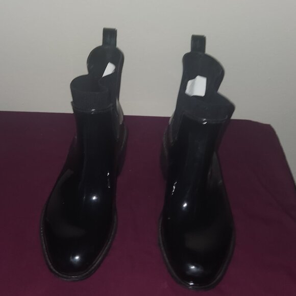 A New Day Shiny Rainboot Black Size 7 - Picture 1 of 7